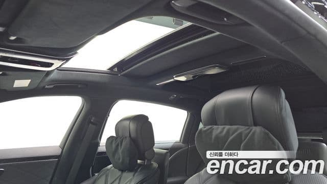 Mercedes-Benz S-Class 2022 — ფოტო 16/20