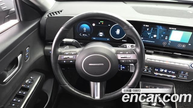 Hyundai Kona 2023 — ფოტო 13/20