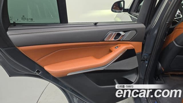 BMW X5 2025 — Photo 33/35