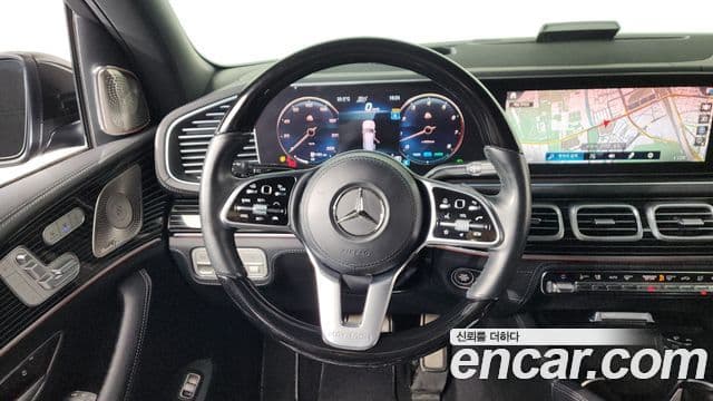 Mercedes-Benz GLS-Class 2023 — ფოტო 13/20