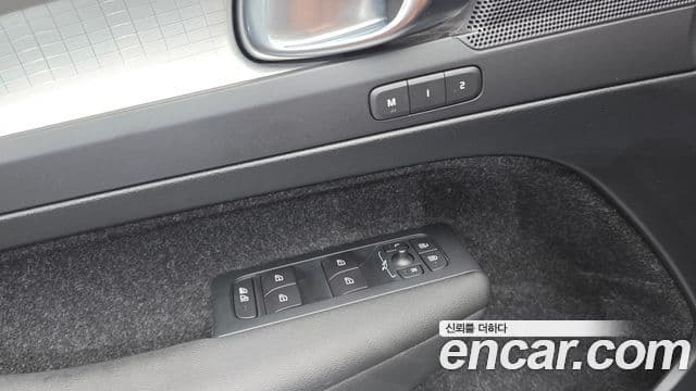 Volvo XC40 2019 — Şəkil 20/20