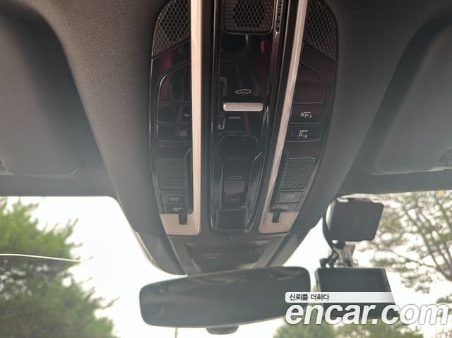 Porsche Cayenne 2023 — Şəkil 7/17