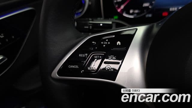 Mercedes-Benz C-Class 2023 — фото 17 из 20