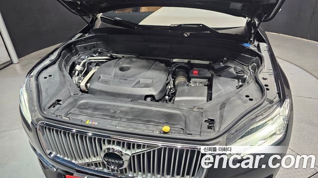 Volvo XC90 2019 — Photo 17/20