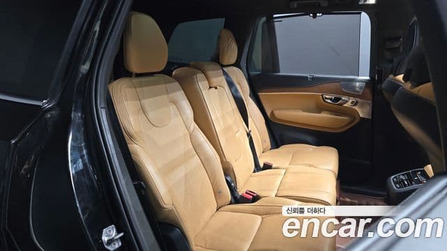 Volvo XC90 2019 — Photo 20/20
