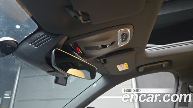 Volvo XC90 2019 — Photo 10/20
