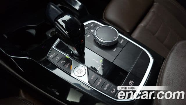 BMW X4 2023 — Şəkil 9/20