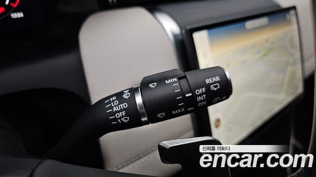 Land Rover Discovery Sport 2024 — Photo 3/34