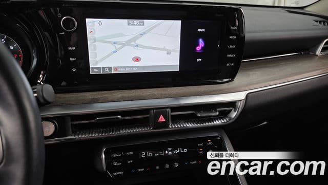 Kia K5 2023 — ფოტო 13/20