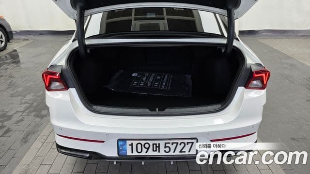 Kia K5 2023 — ფოტო 20/20