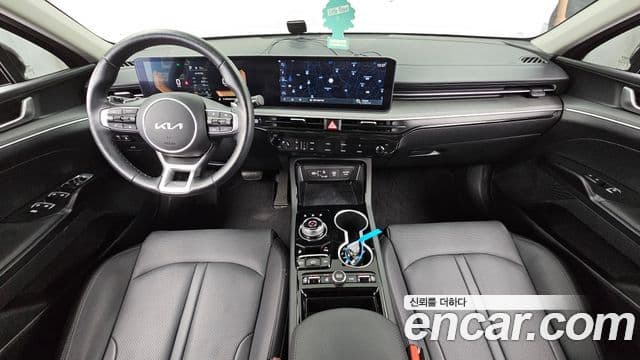 Kia K5 2025 — фото 10 из 20