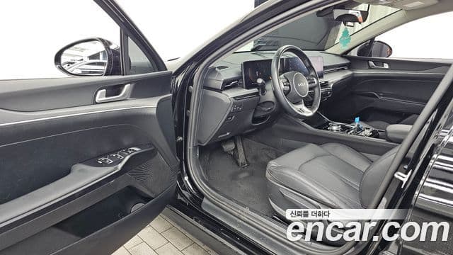 Kia K5 2025 — Şəkil 8/20
