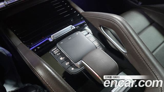 Mercedes-Benz GLE-Class 2022 — Şəkil 12/20