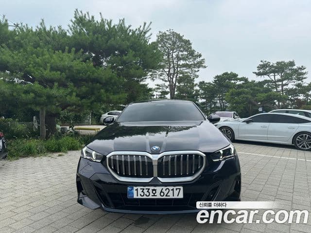 BMW 5 Series 2025 — ფოტო 2/17