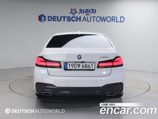 BMW 5 Series 2022 — Şəkil 3/20