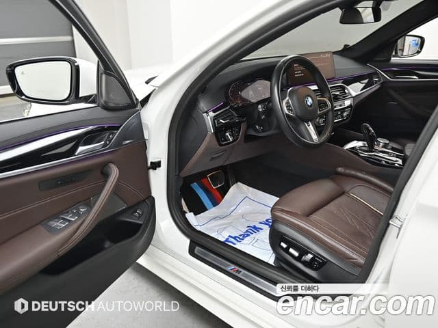 BMW 5 Series 2022 — Şəkil 11/20
