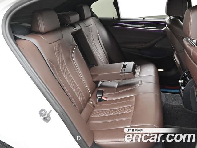 BMW 5 Series 2022 — Şəkil 12/20