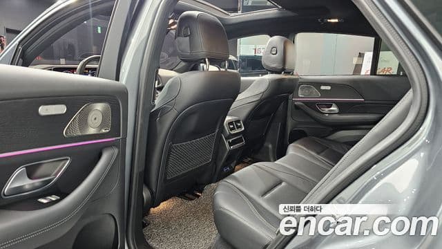 Mercedes-Benz GLE-Class 2023 — Photo 18/38