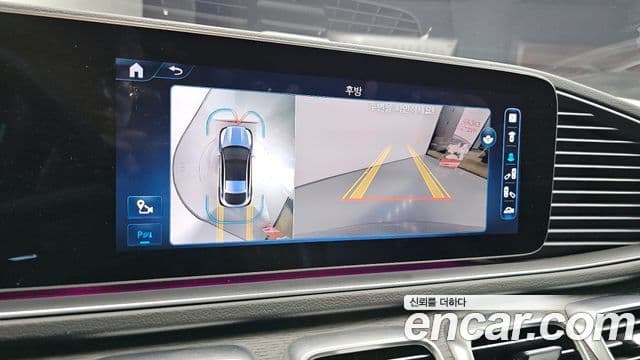 Mercedes-Benz GLE-Class 2023 — Photo 31/38