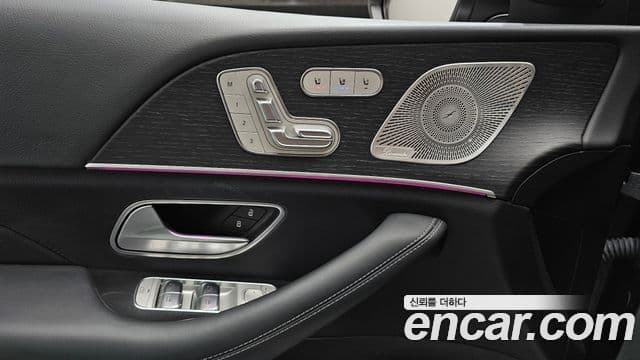 Mercedes-Benz GLE-Class 2023 — Photo 38/38