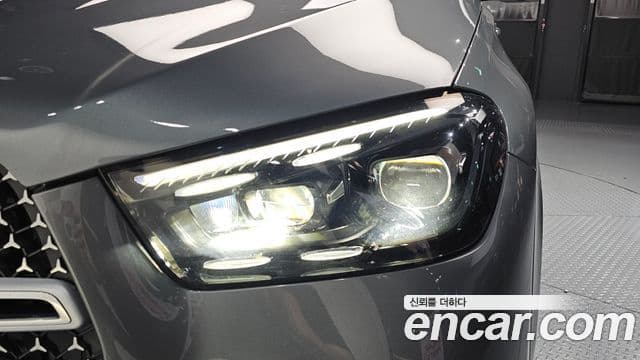 Mercedes-Benz GLE-Class 2023 — Photo 34/38