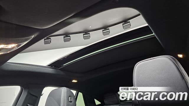 Mercedes-Benz GLE-Class 2023 — Photo 12/38