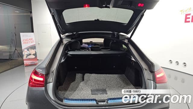 Mercedes-Benz GLE-Class 2023 — Photo 20/38