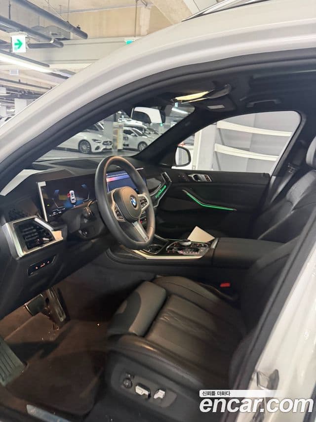 BMW X7 2025 — ფოტო 4/12