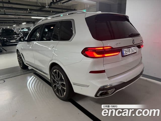 BMW X7 2025 — ფოტო 10/12