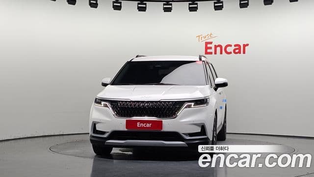 Kia Carnival 2021 — Фото 3/20