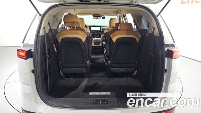 Kia Carnival 2021 — Фото 20/20