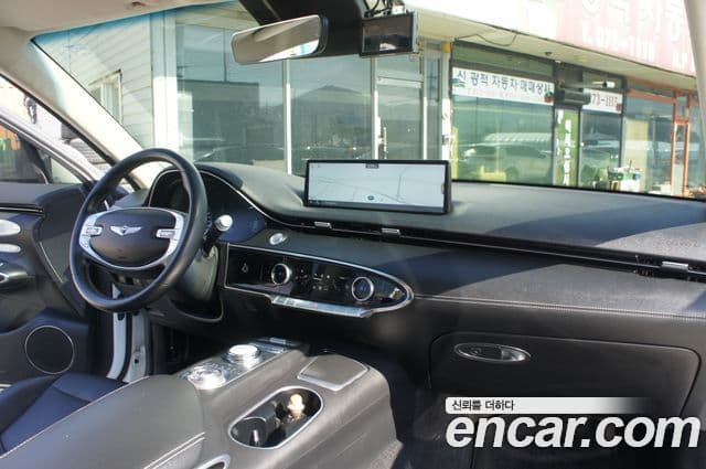 Genesis GV70 2021 — фото 12 из 20