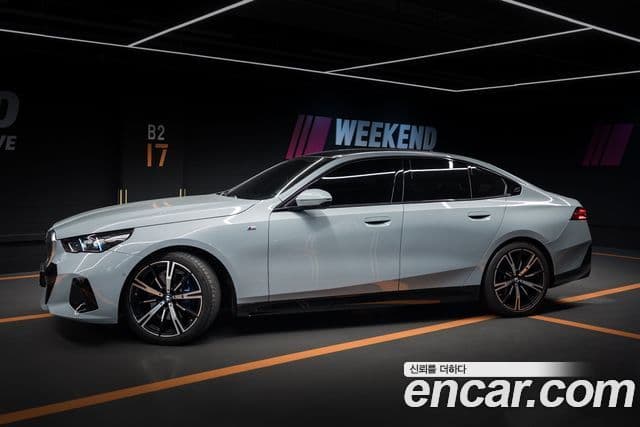 BMW 5 Series 2024 — ფოტო 2/10