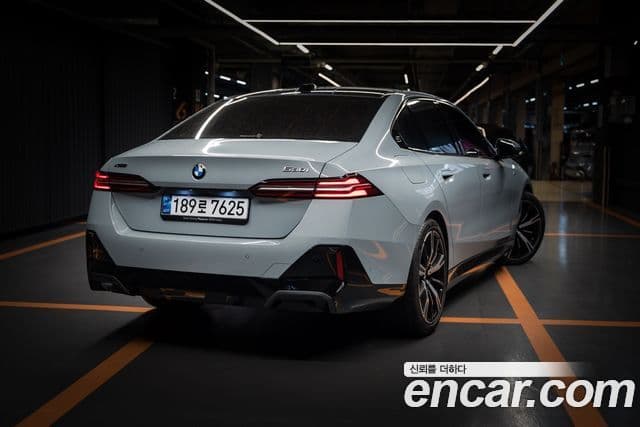 BMW 5 Series 2024 — ფოტო 3/10