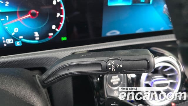 Mercedes-Benz A-Class 2020 — ფოტო 16/20