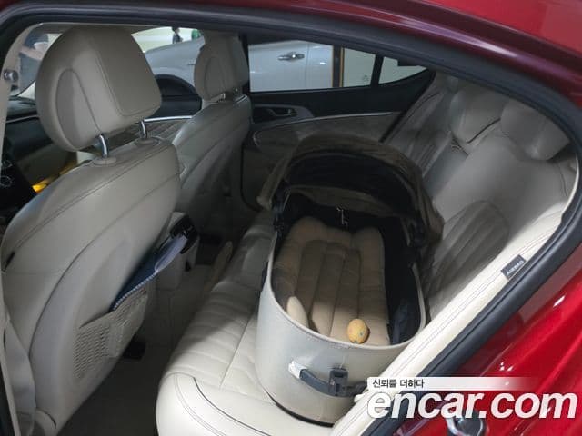 Genesis G70 2020 — ფოტო 5/13