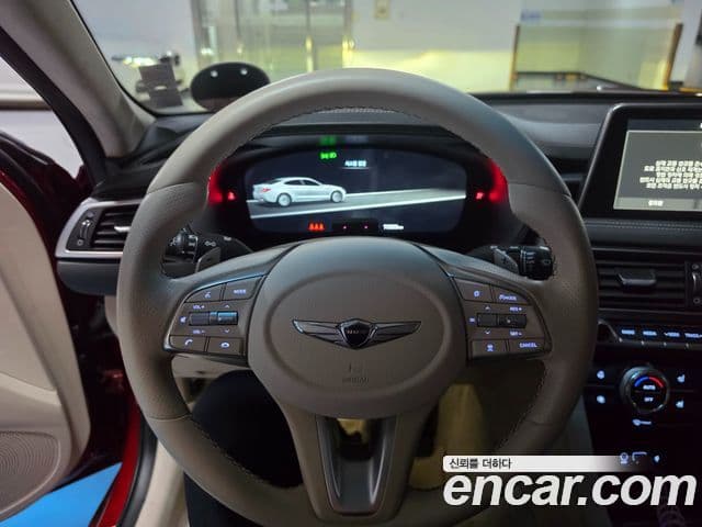 Genesis G70 2020 — ფოტო 8/13