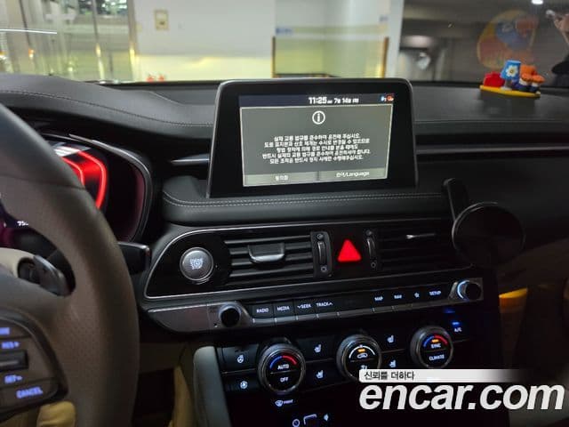 Genesis G70 2020 — ფოტო 10/13