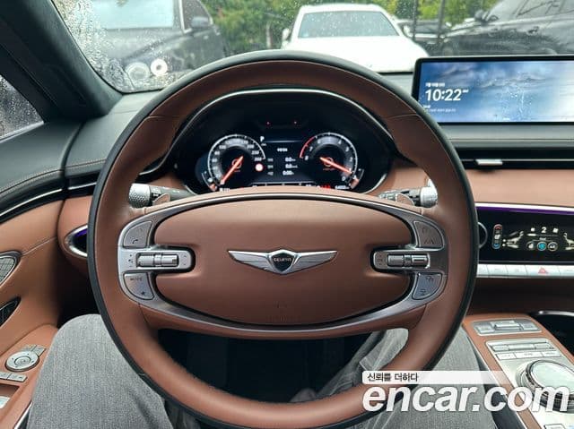 Genesis GV70 2023 — Şəkil 9/17