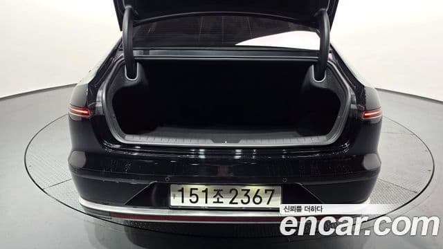 Hyundai Grandeur Hybrid 2023 — ფოტო 11/20