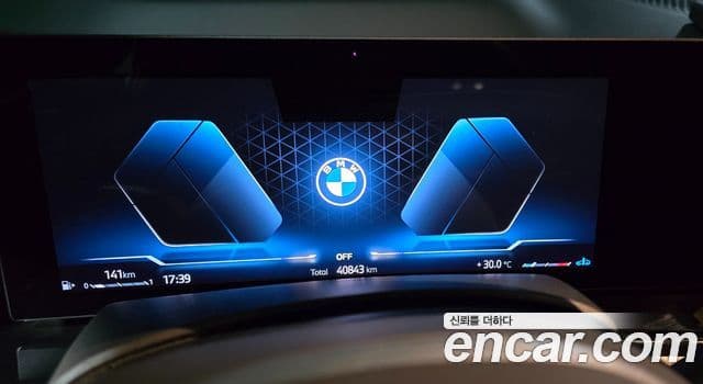 BMW X7 2024 — ფოტო 9/20