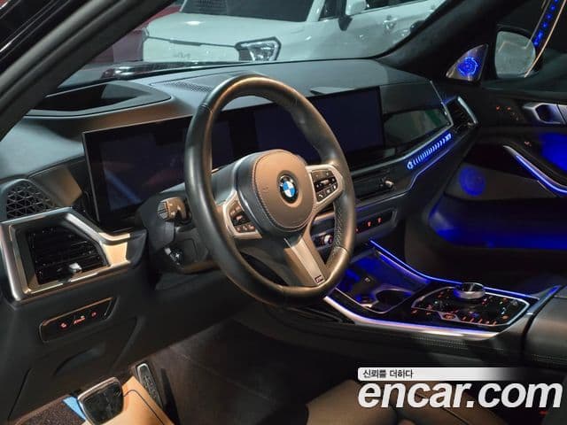 BMW X7 2024 — ფოტო 13/20