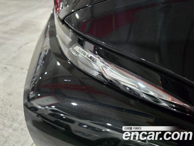 BMW X7 2024 — ფოტო 14/20