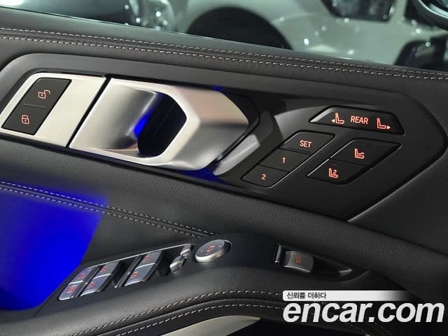 BMW X7 2024 — ფოტო 16/20