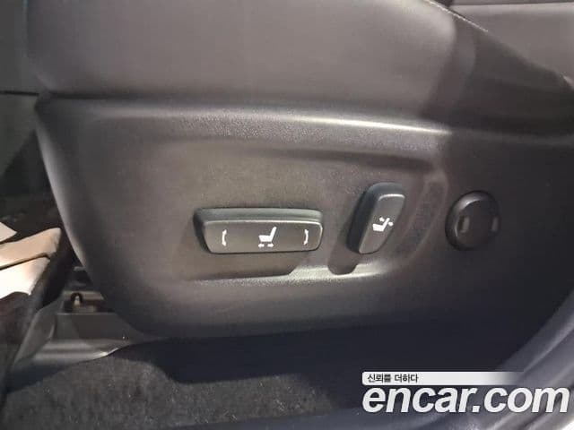Lexus NX300h 2018 — Şəkil 8/20