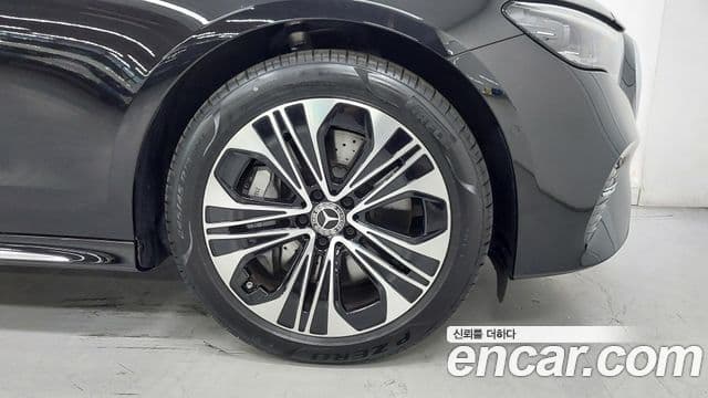Mercedes-Benz E-Class 2025 — фото 4 из 20