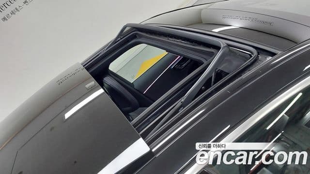 Mercedes-Benz E-Class 2025 — Şəkil 12/20