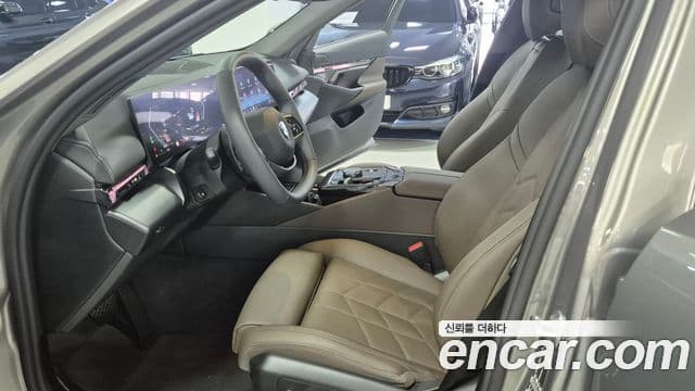 BMW 5 Series 2025 — фото 8 из 20