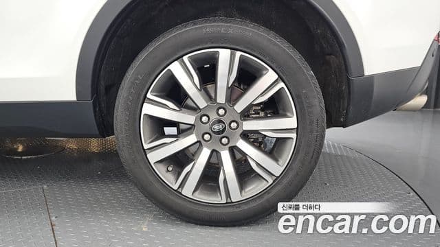 Land Rover Discovery Sport 2019 — Şəkil 25/34