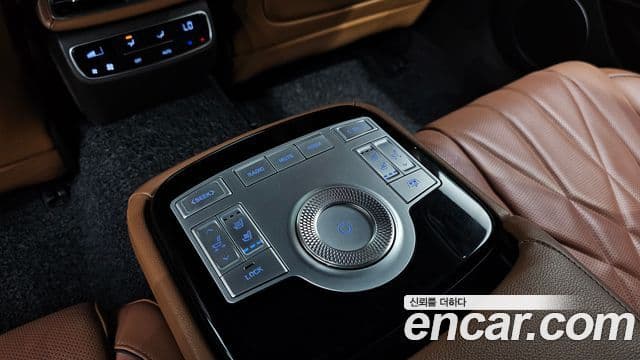 Genesis Electrified G80 2021 — ფოტო 19/20